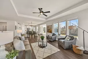 N75W17838 Woody Ln, Menomonee Falls, WI 53051 - Photo 10