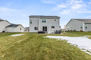 1084 Spruce Ct, Oconomowoc, WI 53066 - Photo 26