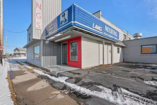 3907 Calumet Ave, Manitowoc, WI 54220 - Photo 1