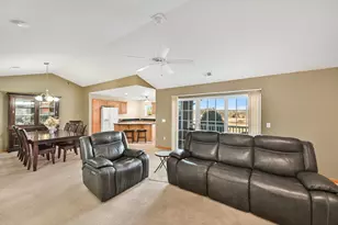 12248 W Virginia Cir, Franklin, WI 53132 - Photo 8