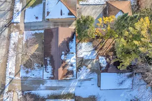 604 Robin St, West Bend, WI 53090 - Photo 32