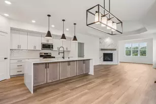 2108 Bluestem Dr, Waukesha, WI 53189 - Photo 8