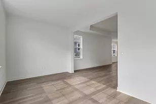 2125 Bluestem Dr, Waukesha, WI 53189 - Photo 10