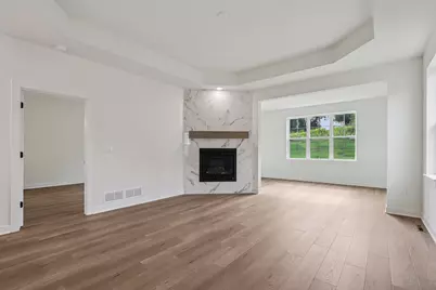 2125  Bluestem Dr #0102, Waukesha, WI 53189 - Photo 8