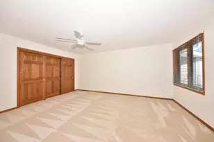 359 Hartford Square, Hartford, WI 53027 - Photo 20