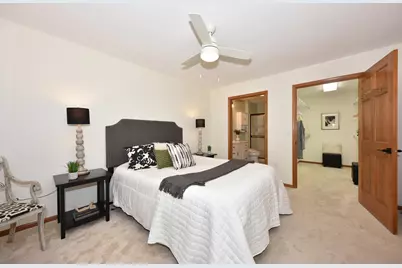 359  Hartford Sq #5, Hartford, WI 53027 - Photo 10