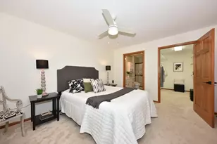 359 Hartford Square, Hartford, WI 53027 - Photo 10