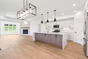 2127 Bluestem Dr, Waukesha, WI 53189 - Photo 8