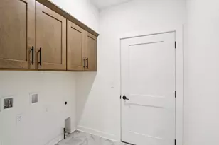 2127 Bluestem Dr, Waukesha, WI 53189 - Photo 22