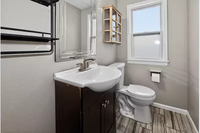 424 E Waterford Ave, Milwaukee, WI 53207 - Photo 18