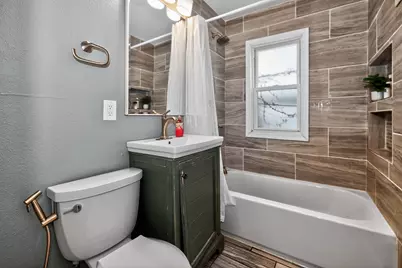 424 E Waterford Ave, Milwaukee, WI 53207 - Photo 12