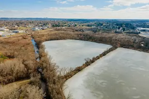 1711 Airport Dr, Hartford, WI 53027 - Photo 34