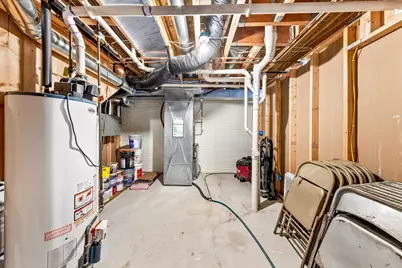 1711  Airport Dr, Hartford, WI 53027 - Photo 22