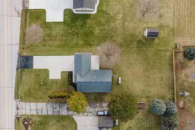 1711  Airport Dr, Hartford, WI 53027 - Photo 28