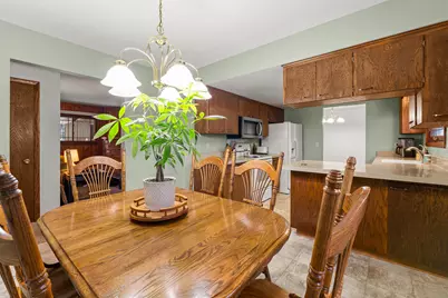 812  Lynn St, Horicon, WI 53032 - Photo 6