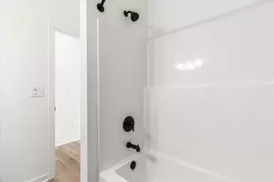 W209N5699 Turnberry Ln, Menomonee Falls, WI 53052 - Photo 26