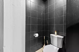 400 N Broadway, Milwaukee, WI 53202 - Photo 38