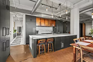 400 N Broadway, Milwaukee, WI 53202 - Photo 20