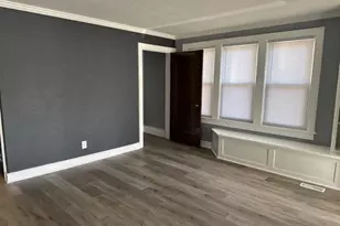 644 W 6th Ave, Oshkosh, WI 54902 - Photo 10