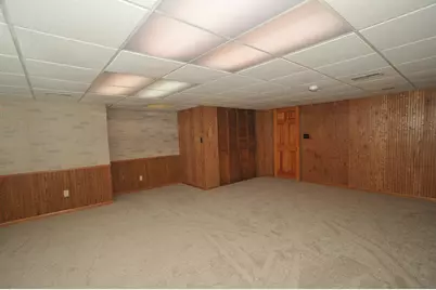 3892 S Oakbrook Dr, Greenfield, WI 53228 - Photo 20