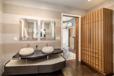 236 N Water St #4, Milwaukee, WI 53202 - Photo 16