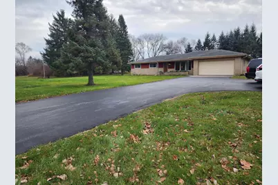 15725  Gebhardt Rd, Brookfield, WI 53005 - Photo 8