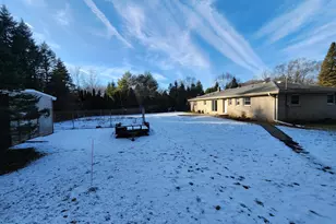 15725 Gebhardt Rd, Brookfield, WI 53005 - Photo 4