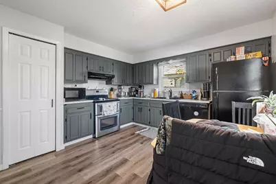 N169W20360  Georgetown Dr #20358, Jackson, WI 53037 - Photo 10