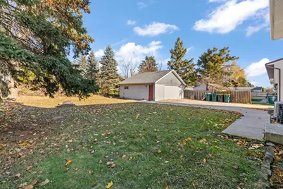 N169W20360  Georgetown Dr #20358, Jackson, WI 53037 - Photo 6