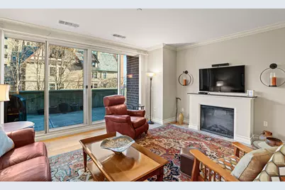 1522 N Prospect Ave #204, Milwaukee, WI 53202 - Photo 12