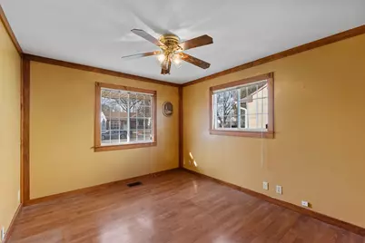 5778 N 32nd St, Milwaukee, WI 53209 - Photo 12