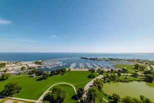 1660 N Prospect Ave, Milwaukee, WI 53202 - Photo 2