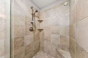 1660 N Prospect Ave, Milwaukee, WI 53202 - Photo 24