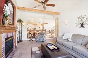 8648 S Roxbury Way, Oak Creek, WI 53154 - Photo 6