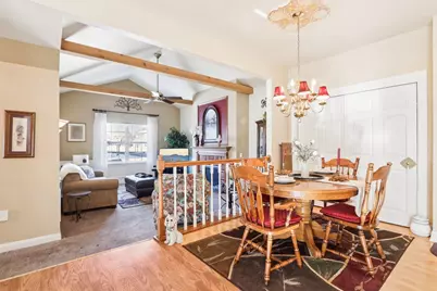 8648 S Roxbury Way, Oak Creek, WI 53154 - Photo 16