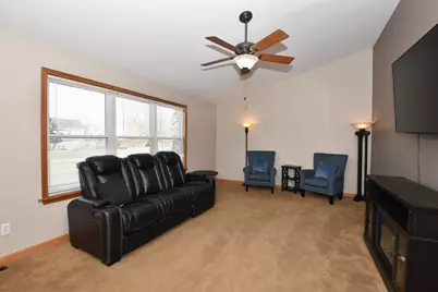 W142N9823  Amber Dr, Germantown, WI 53022 - Photo 14