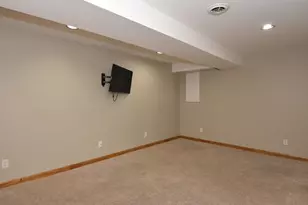 W142N9823 Amber Dr, Germantown, WI 53022 - Photo 32