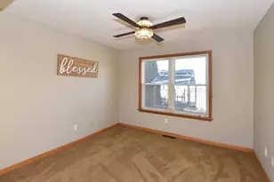 W142N9823 Amber Dr, Germantown, WI 53022 - Photo 20