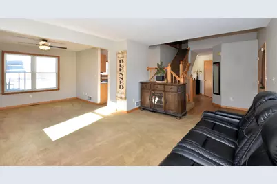 W142N9823  Amber Dr, Germantown, WI 53022 - Photo 16