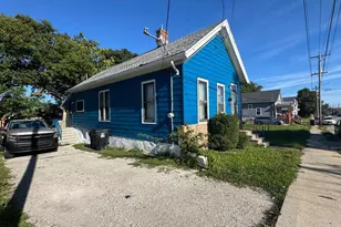 1332 S Memorial Dr, Racine, WI 53403 - Photo 2