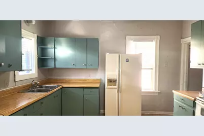 1640  Boyd Ave, Racine, WI 53405 - Photo 6