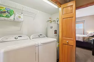 1617 Grey Fox Trail, Mukwonago, WI 53149 - Photo 32