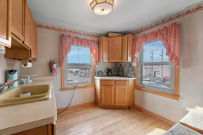 1405 W Silver Spring Dr, Glendale, WI 53209 - Photo 12