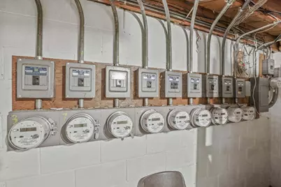 8017 W Hampton Ave, Milwaukee, WI 53218 - Photo 14