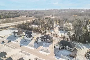 4525 Alyssa Ln, Sheboygan, WI 53083 - Photo 4