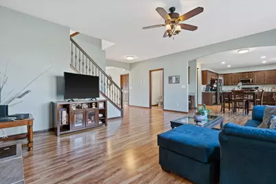 N42W22770  Beacon Ct, Pewaukee, WI 53072 - Photo 12