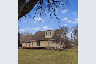 465  Dardis Dr, Burlington, WI 53105 - Photo 2