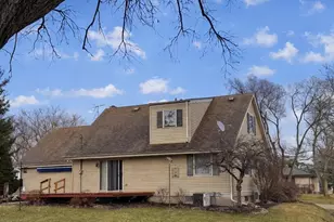 465 Dardis Dr, Burlington, WI 53105 - Photo 2