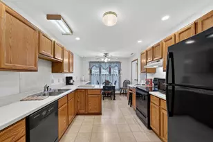 948 Dorothy Ct, Burlington, WI 53105 - Photo 6