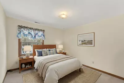 948  Dorothy Ct, Burlington, WI 53105 - Photo 16